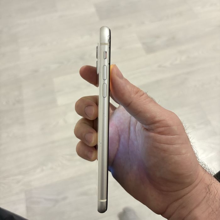 Айфон 11 продам Срочно