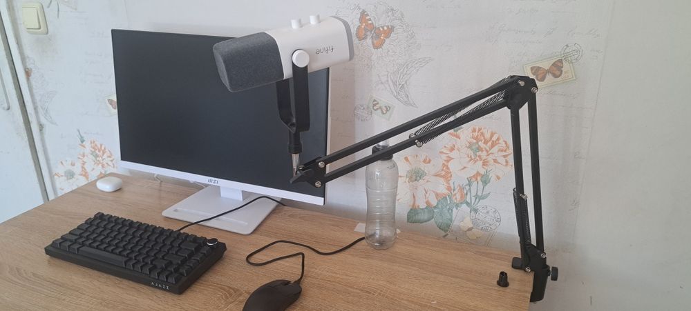 FIFINE стойка / рамо за микрофон, за бюро, регулируемо / Microphone Boom Arm, Adjustable Suspension.