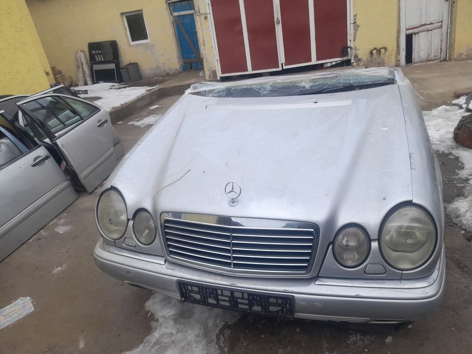 Кузовной детали 210 мерседес