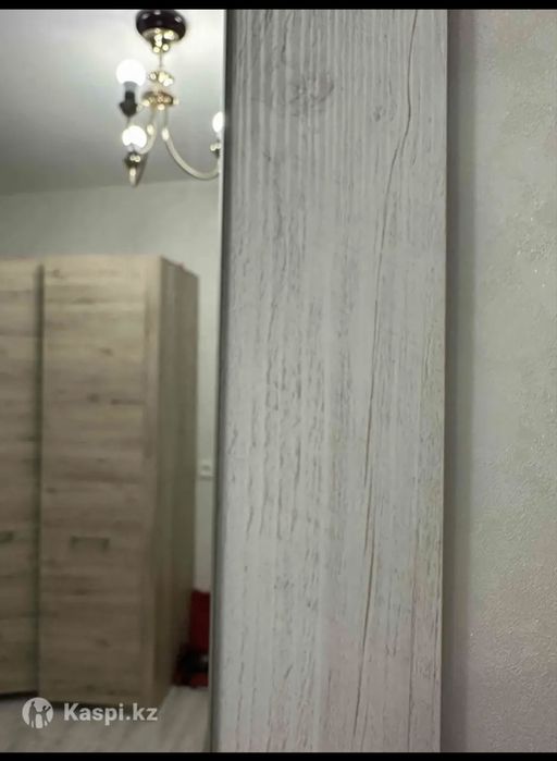 Зеркало настенное