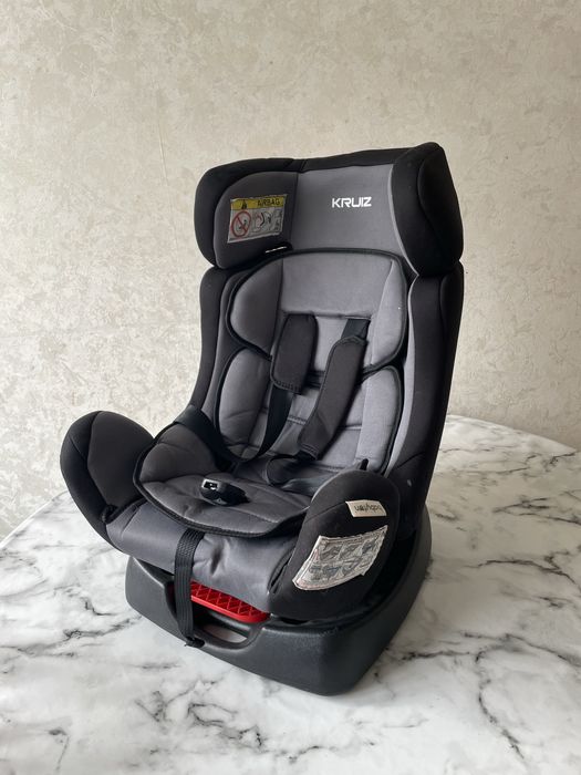 Детское автокресло KRUIZ.