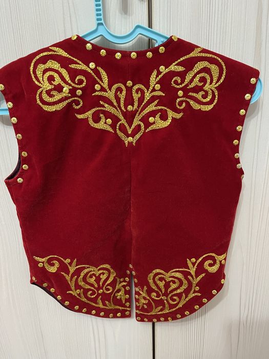 Продам национальный костюм