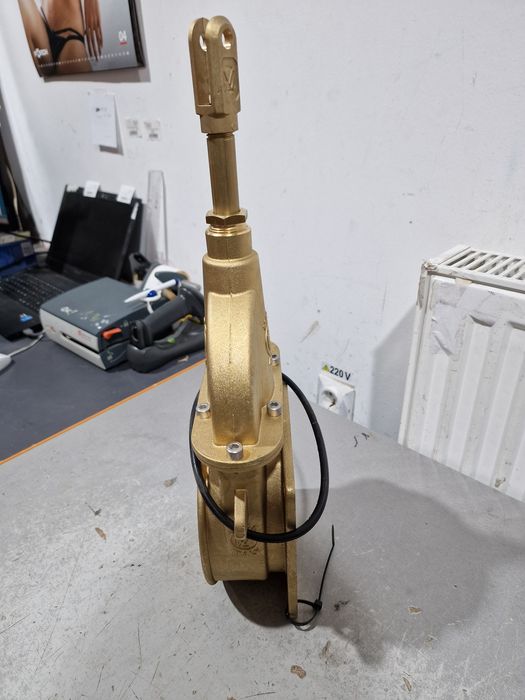 Robineți vidanja import Italia cu filet sau șuruburi prindere de 3 .4