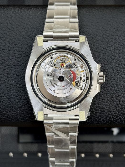 Rolex Submariner Hulk ETA 3135