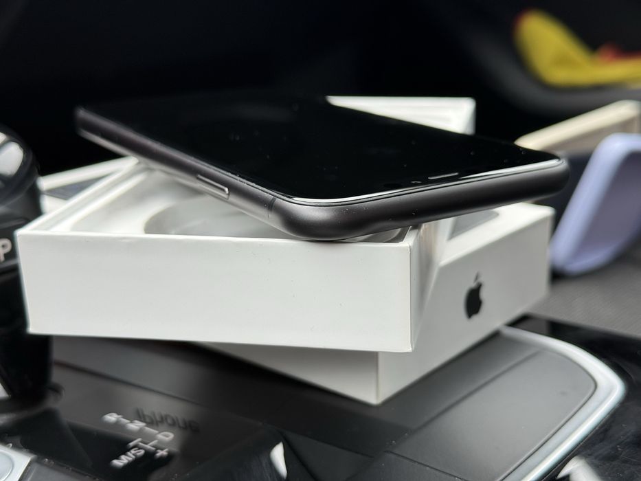 iPhone 11 Black 64GB Neverlocked/Cutie Completa-Clean