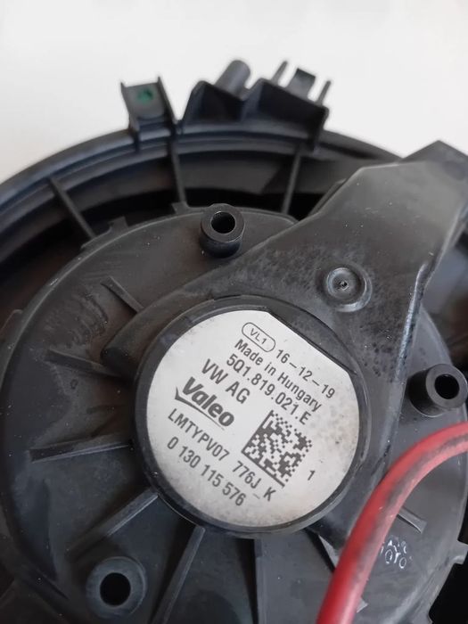 Aeroterma Bord Ventilator Habitaclu Vw Seat Skoda Audi 5Q1819021E A3 Golf 7 Kodiak Leon Superb 3