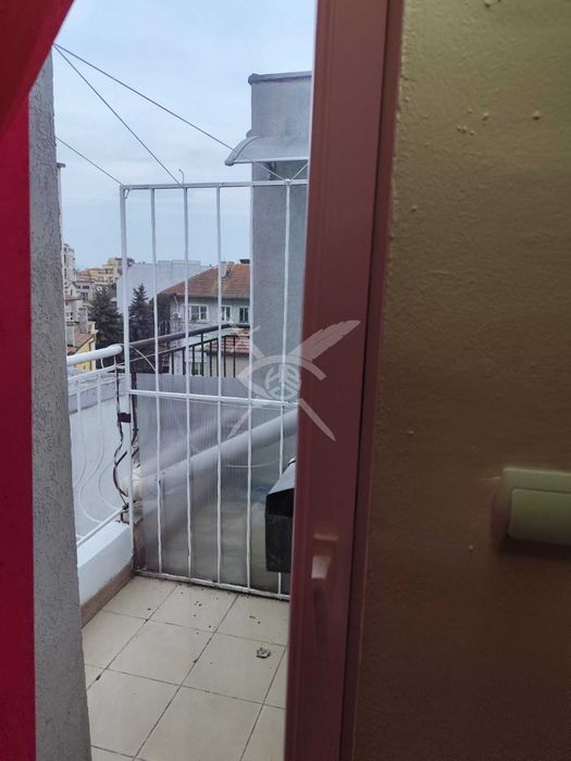 Продава се Ателие в Бургас, Център - 34 кв.м за 6118 €/кв.м - Снимка #3