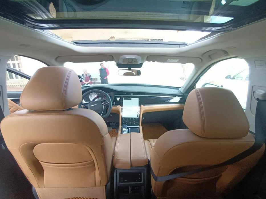 Гибридный автомобиль NISSAN & DONGFENG Venucia Star