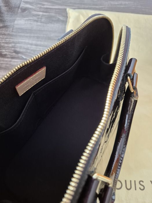 LOUIS VUITTON Alma medium сумка