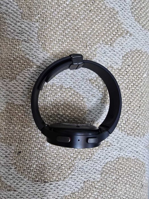 Продаю смарт часы Samsung watch 5 pro