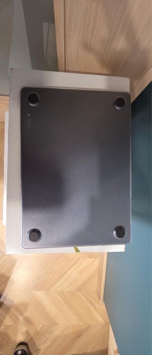 Продаван Macbook M2 .Перфектен без забележки.