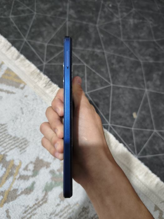 Продам телефон oppo a17