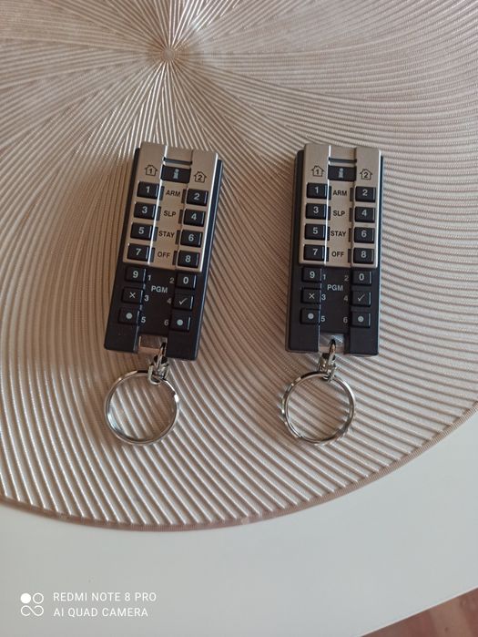 Брелок сигнализации PARADOX REM3