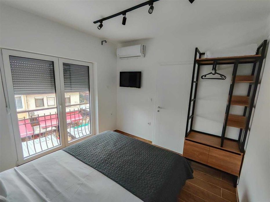 Дава се под наем Тристаен апартамент в Пловдив, Христо Смирненски - 96 кв.м за 469.2 € - Снимка #3