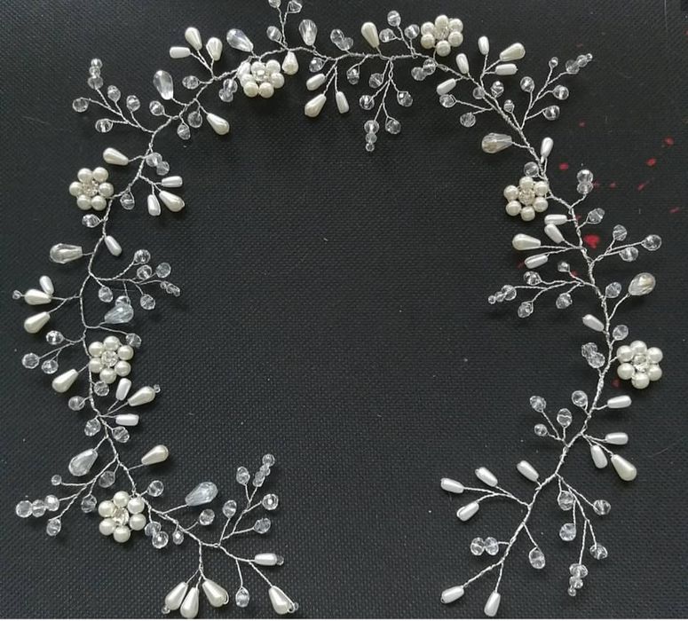 Веточки в волосы