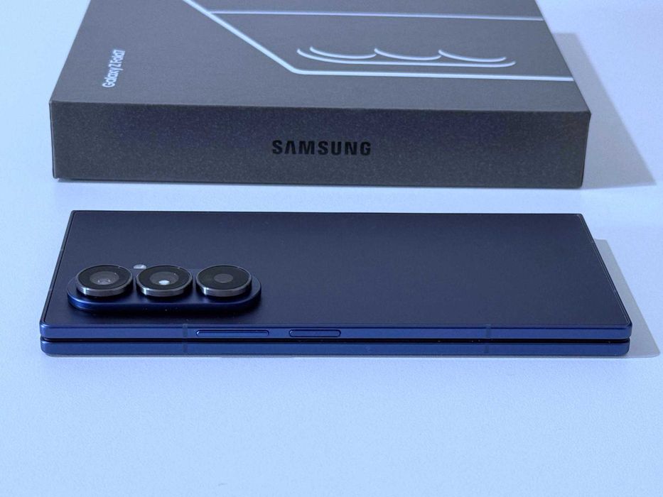 Бартер! 16м.Гаранция! Samsung Galaxy Z Fold 7 512/12GB / 100% Батерия.