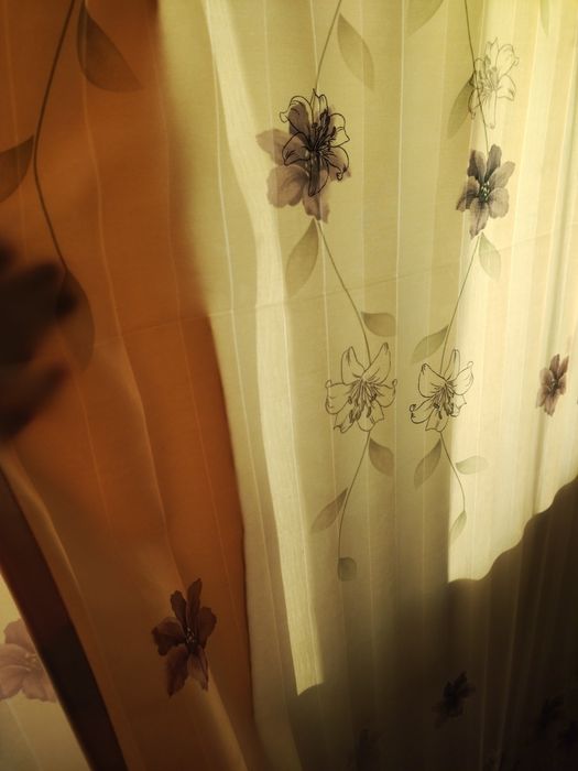 Продам комплект шторы + тюль