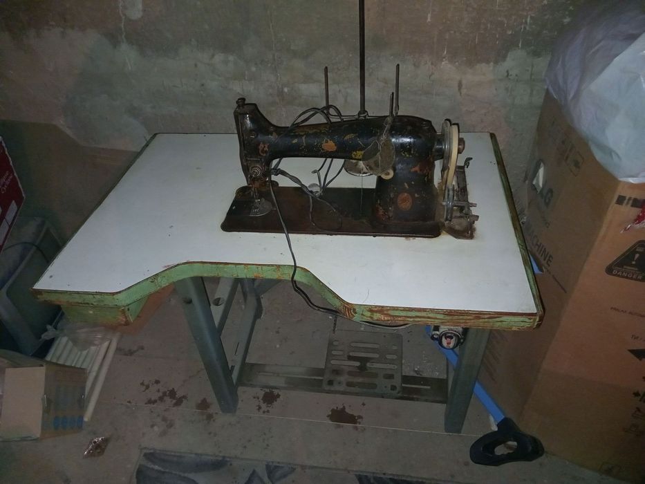 Швейная машина 22