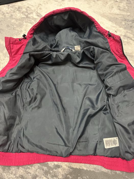 Продам куртку Reebok размер S