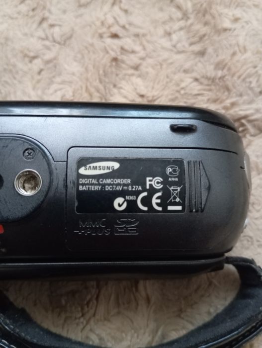 Продам видео камеру