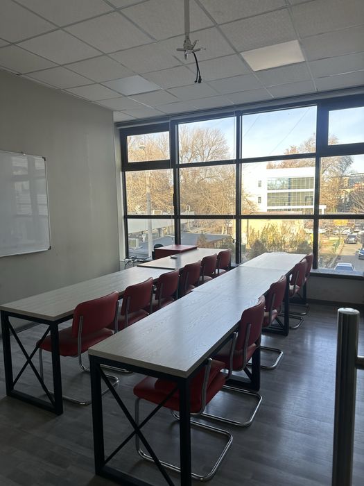 Сдаетя офис 220 кв Дархан, Хамид Алимжан метро