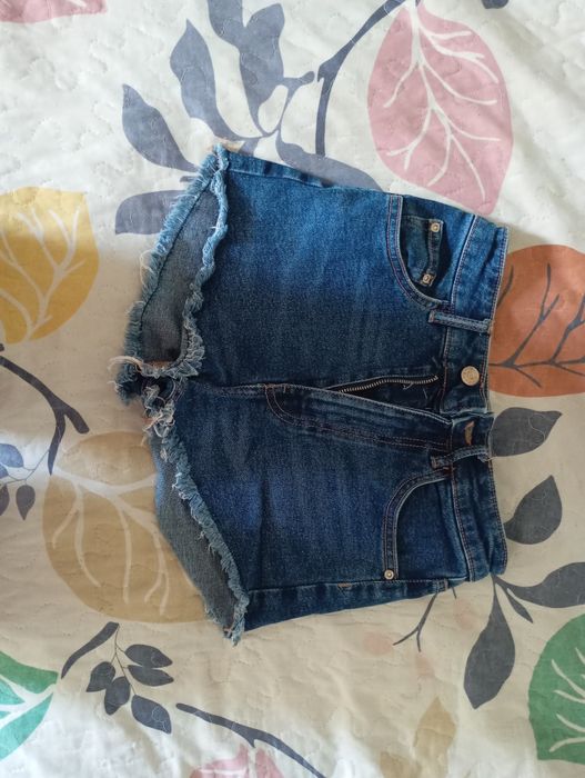 Продам одежду для девочек