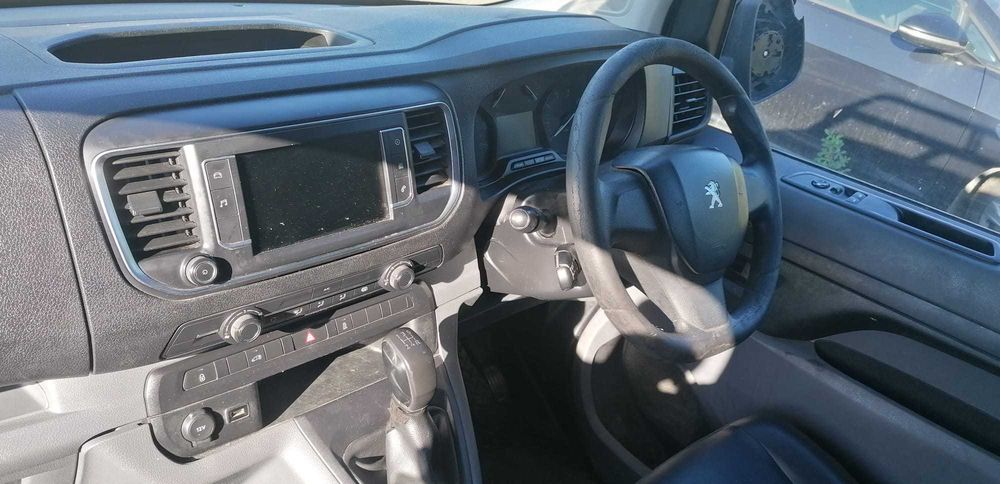 Dezmembrez Peugeot Expert 1.6 d 2016
