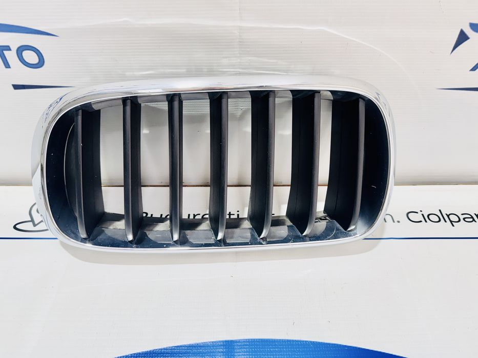 Grila radiator stanga BMW X5 F15 cod 7316075