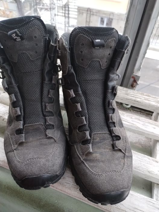 Bocanci Han Wag si Meindl 44