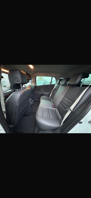 Se vinde Megane 3 BOSE 1.5 dci