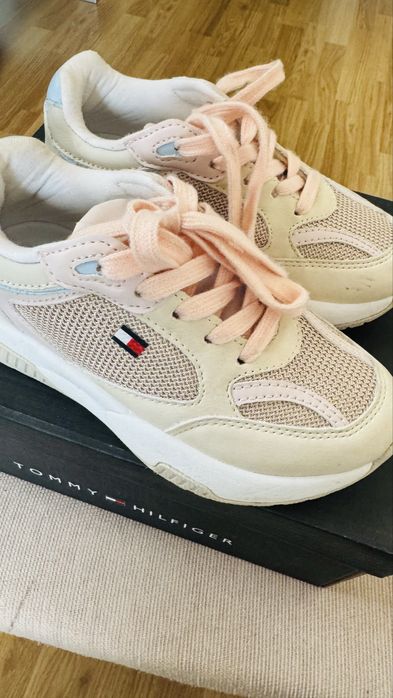 Adidasi Tommy Hilfiger marime 31