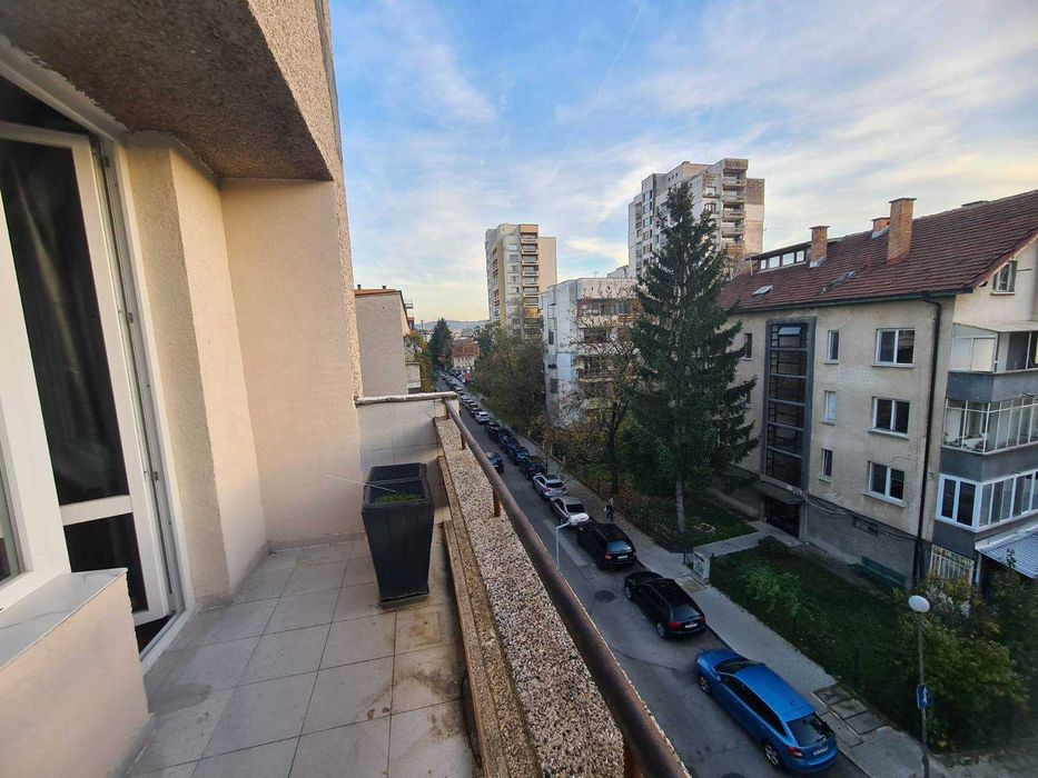 Дава се под наем Тристаен апартамент в София, Изток - 110 кв.м за 797.64 € - Снимка #10