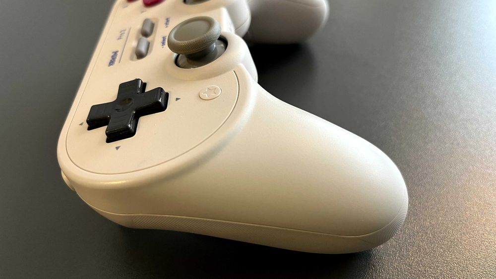 8BitDo Pro 2 Bluetooth Gamepad – Excellent Condition