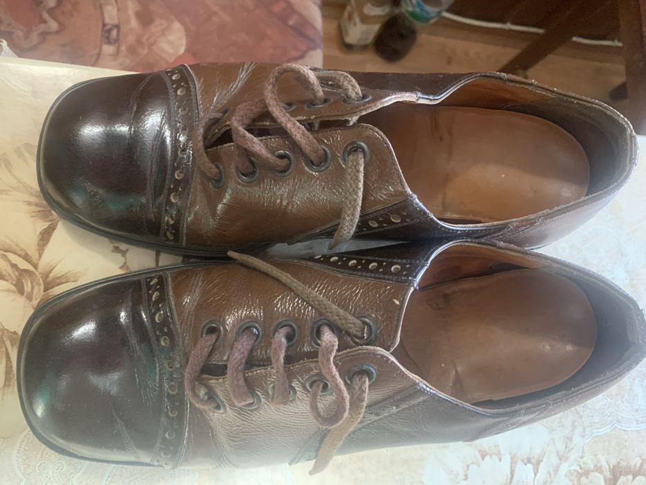 Обувки лачени мъжкки