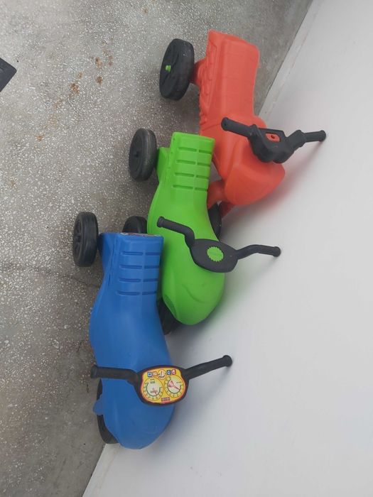 Motorete mergator din plastic copil mic