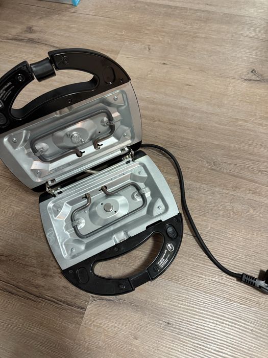 Продаю вафельницу