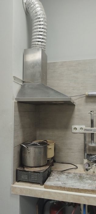 Дава се под наем Офис в Перник, Център - 56 кв.м за 1122 € - Снимка #9