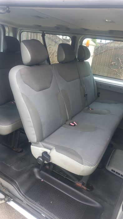 Vând Opel vivaro 2l recent inscris