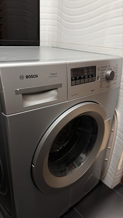 Стиральная машина BOSCH 8 кг