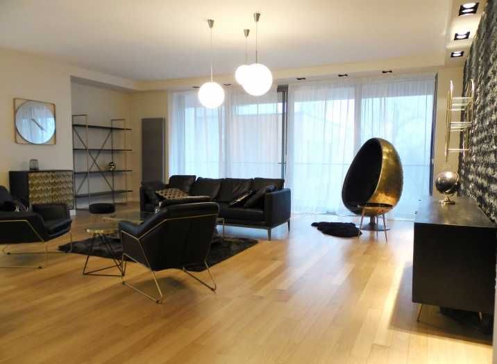 Дава се под наем Тристаен апартамент в Пловдив, Каменица 1 - 84 кв.м за 204 € - Снимка #2