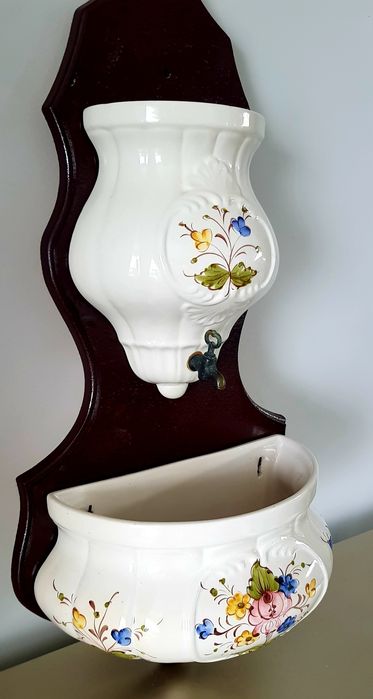 Vas vechi din ceramică italiană glazurata