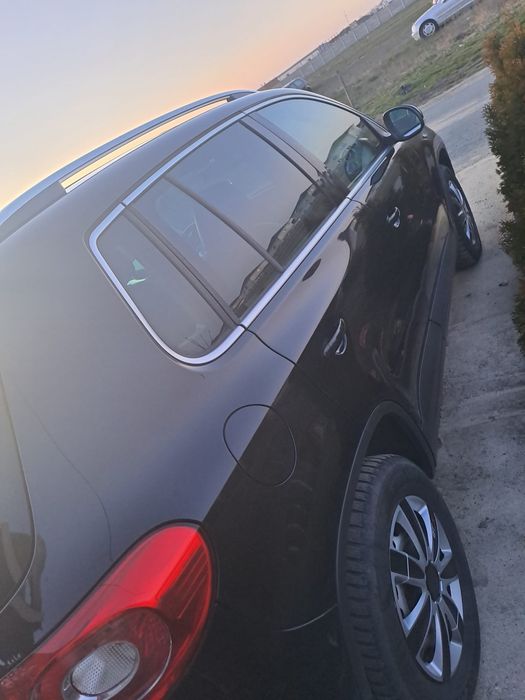 VOLKSWAGEN Tiguan 0 — imagine 2