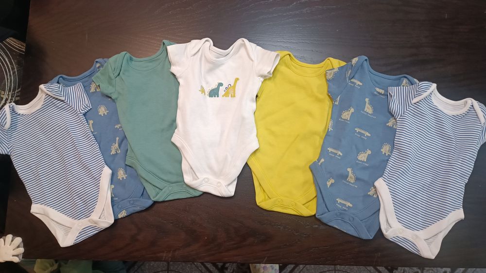 Бебешки бодита George