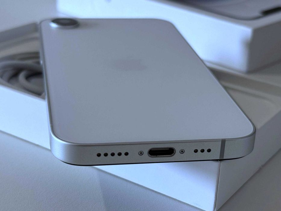 Бартер! НОВ! iPhone 16e White (Бял) 1 Цикъл.