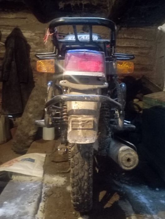 Продам мотоцикл клуагер 200куб мотор нармально проводка не работает