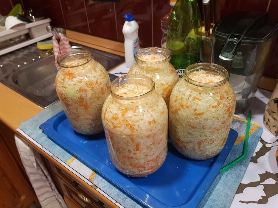 продается домашняя маринованная капуста