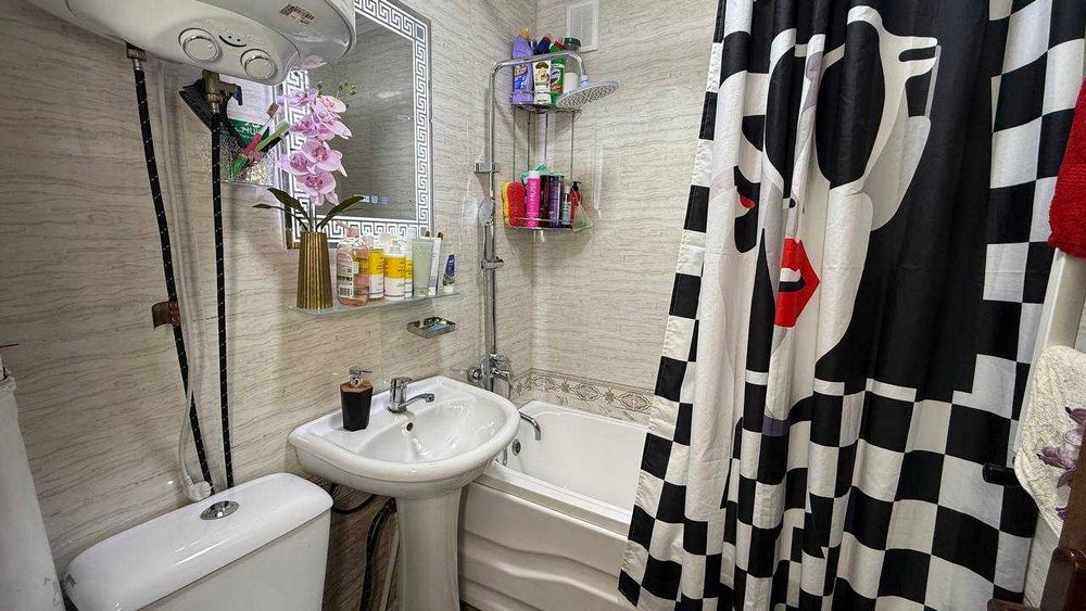 Киргили Тошкент кафе 4 қаватда 2 хонали квартира сотилади. ID: 1589