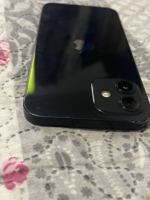 Vand iPhone 12 , balck , 64 Gb  !