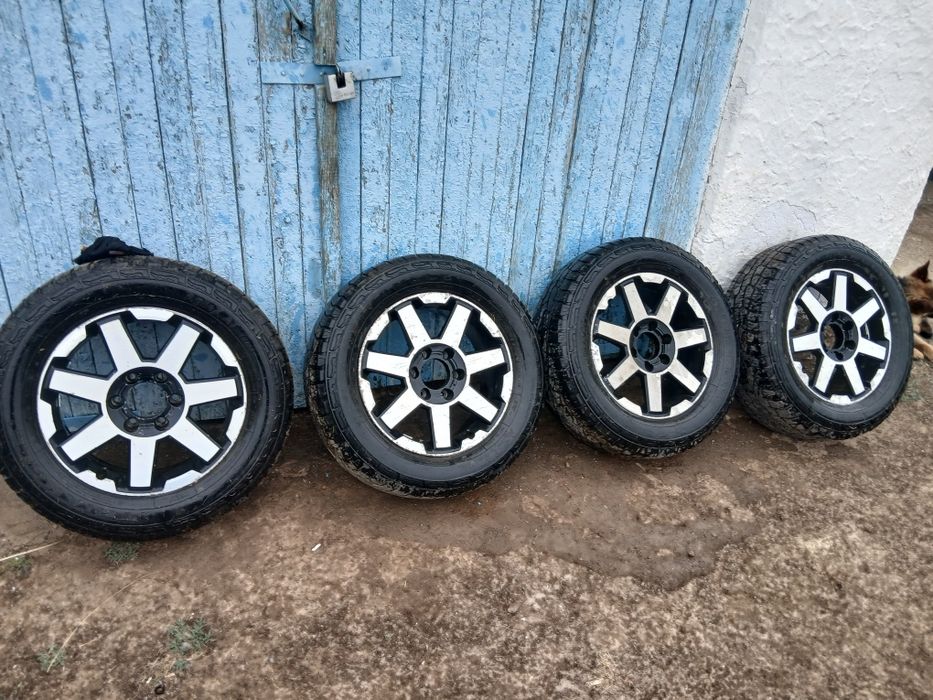Продам комплект диск р18 хайлюкс прадо