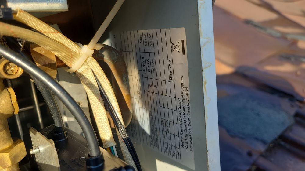 Instant apa calda Ariston